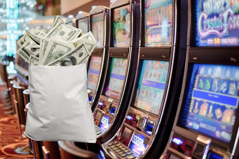 Kisah Nyata: Pemain yang Menang Jackpot di Game Slot